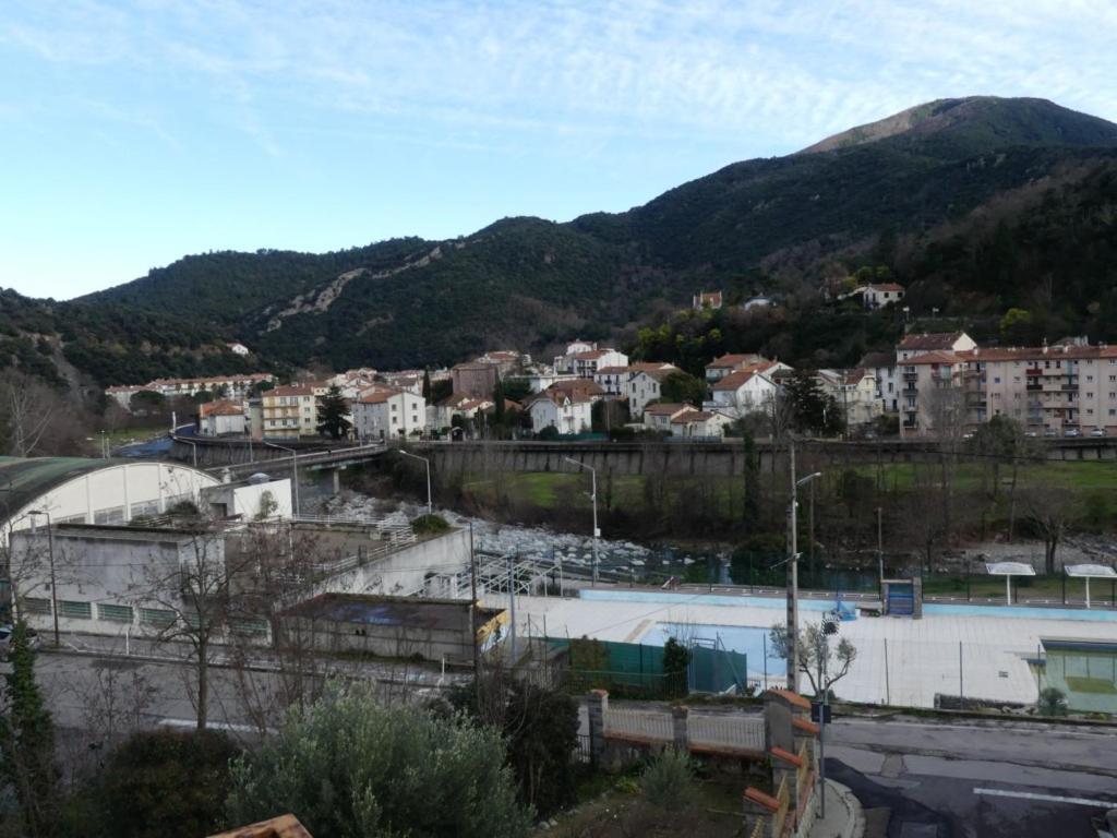 Bel Appartement Type F3 Amelie-les-Bains-Palalda ภายนอก รูปภาพ